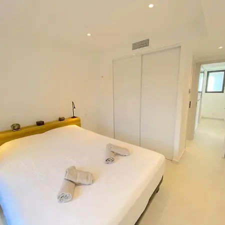 Maison De Standing à Proximité De La Villa *