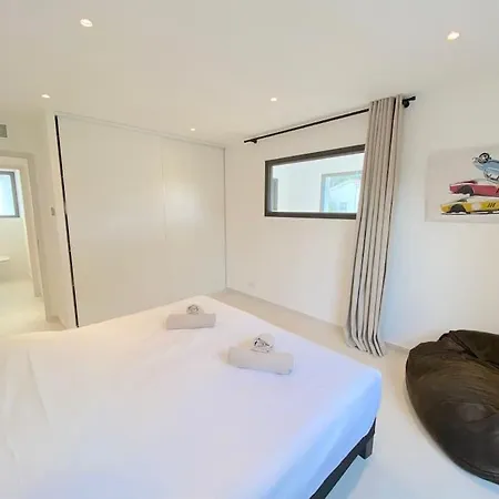 Maison De Standing à Proximité De La Villa *